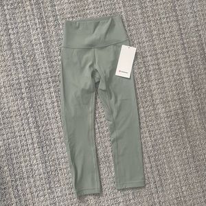 Lululemon Wunder Under HR Crop 21” high rise yoga pants